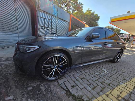 BMW 330e 2.0 16V TURBO HÍBRIDO M SPORT AUTOMÁTICO BMW 330e 2.0 16V TURBO HÍBRIDO M SPORT AUTOMÁTICO
